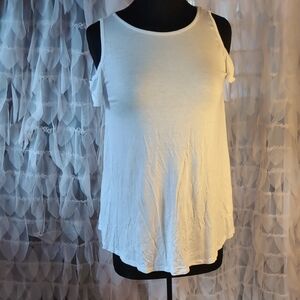 Chic White Tunic Tee Criss Cross Back Cold Shoulder Top